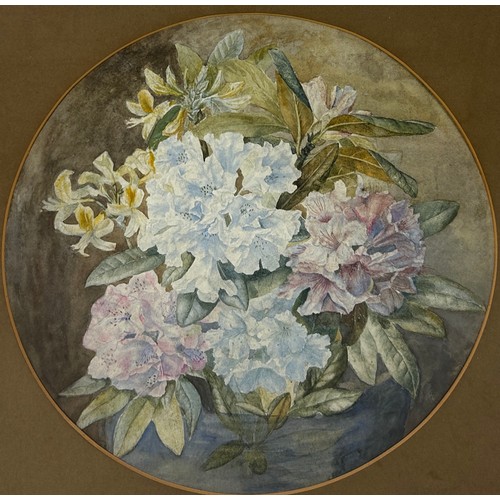 371 - A WATERCOLOUR PAINTING ON PAPER DEPICTING FLOWERS,

42cm x 42cm 

In circular mount, framed and glaz... 