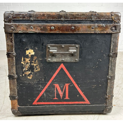 16 - A 19TH CENTURY LOUIS VUITTON TRUNK BY REPUTE BELONGING TO FAMED SWEDISH PHYSICIAN AND PSYCHIATRIST A... 