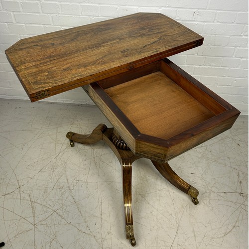 7 - A REGENCY PERIOD ROSEWOOD CARD TABLE WITH BRASS INLAY AND BAIZE INTERIOR, 

73cm x 86cm x 42cm