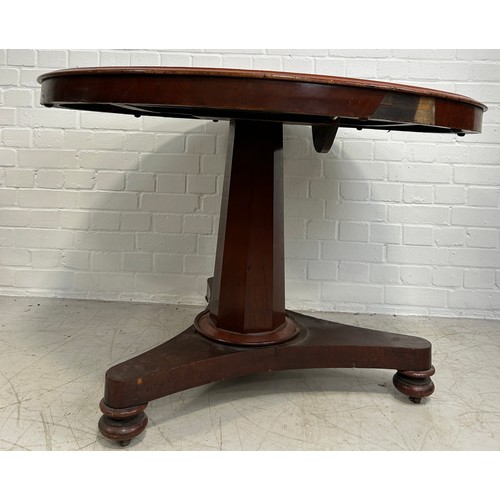 451 - A GEORGE III CIRCULAR MAHOGANY BREAKFAST TABLE,

106cm x 70cm