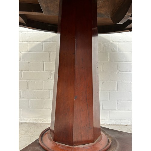 451 - A GEORGE III CIRCULAR MAHOGANY BREAKFAST TABLE,

106cm x 70cm