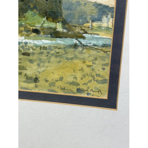 347 - KEN HOWARD RA (1932-2022): A WATERCOLOUR PAINTING ON PAPER DEPICTING A BEACH SCENE, 

18cm x 16cm 

... 