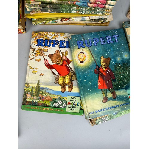 431C - A LARGE COLLECTION OF RUPERT BEAR BOOKS (QTY)