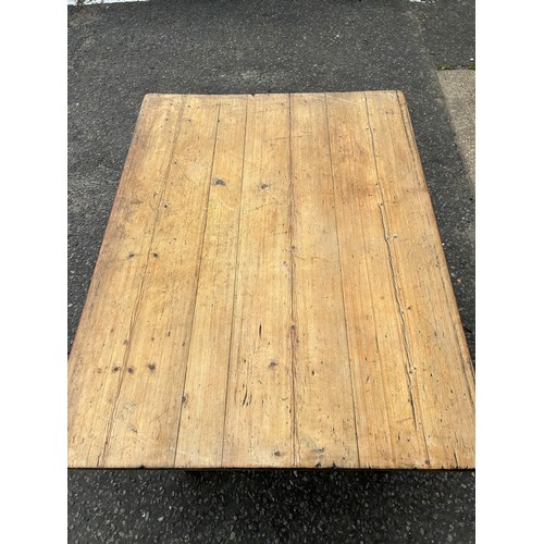 78 - A RUSTIC FRENCH PINE FARMHOUSE KITCHEN TABLE WITH DRAWER, 

122cm x 92cm x 76cm