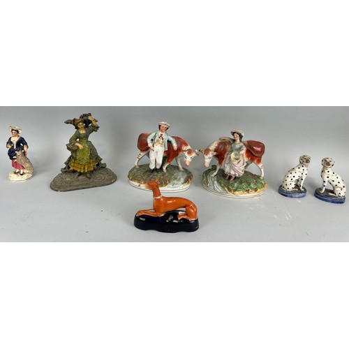 61 - A GROUP OF 19TH CENTURY STAFFORDSHIRE STYLE CERAMIC FIGURES, TO INCLUDE ONE METAL ONE (7)