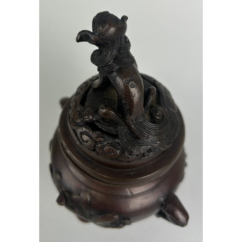 138 - A JAPANESE BRONZE INCENSE BURNER AND COVER, 

14cm H