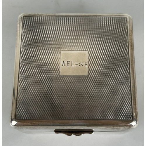 154 - A STERLING SILVER BOX WITH WOODEN INTERIOR AND BLACK LEATHER BASE, 

9cm x 9cm x 5cm 

Weight: 288gm... 