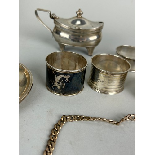 147 - MISCELLANEOUS SILVER: TO INCLUDE NAPKIN RINGS, A 925 ITALIAN SILVER CHAIN ETC, 

Total silver weight... 