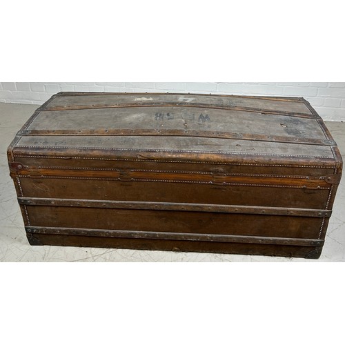 681 - A 19TH CENTURY FRENCH MALLES MOYNAT DOMED TOP TRUNK BELONGING TO THE FAMED MUNTHE FAMILY, FROM SOUTH... 