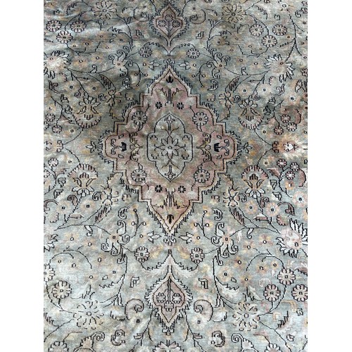 891 - A PERSIAN DESIGN CARPET, 

280cm x 183cm