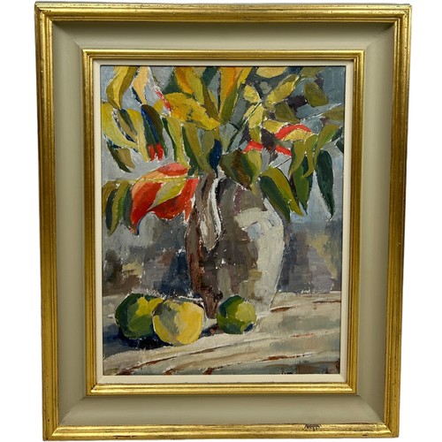 29 - 20TH CENTURY SCHOOL: AN OIL PAINTING ON BOARD DEPICTING A STILL LIFE WITH FLOWERS IN A TERRACOTTA OL... 