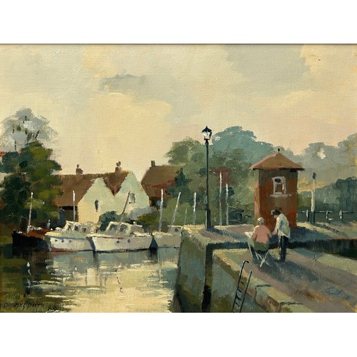 24 - CHARLES SMITH F.R.S.A (BRITISH 1913-2003): AN OIL PAINTING ON BOARD TITLED 'TEDDINGTON LOCK', 

45cm... 