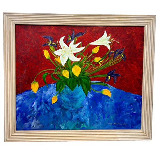 12 - CARYL STOCKHAM: AN OIL PAINTING ON CANVAS DEPICTING FLOWERS IN A VASE, 

60cm x 50cm 

Mounted in a ... 