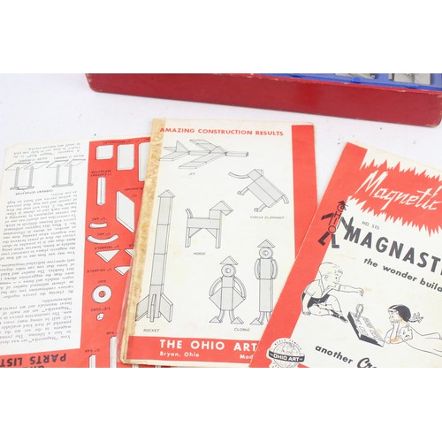 866 - A VINTAGE OHIO MART MAGNASTICKS WONDER BUILDER IN ORIGINAL BOX,