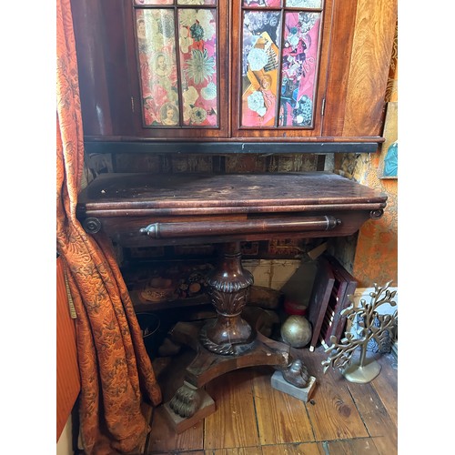 31 - A 19TH CENTURY ROSEWOOD PEDESTAL TEA TABLE RAISED ON FOUR LION PAW FEET, 

91cm x 75cm x 45cm