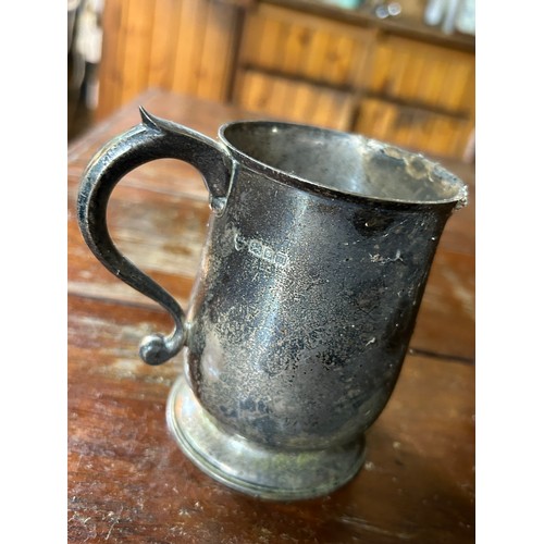 54 - AN ENGLISH 19TH CENTURY SILVER CHRISTENING MUG,