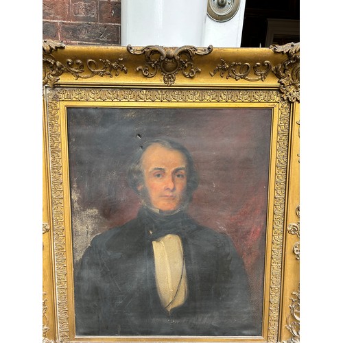 62 - A 19TH CENTURY OIL PAINTING ON CANVAS DEPICTING A GENTLEMAN, 

74cm x 62cm 

Mounted in an antique g... 