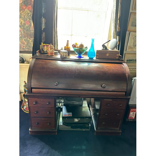 76 - A VICTORIAN MAHOGANY ROLL TOP DESK, 

137cm x 116cm x 77cm