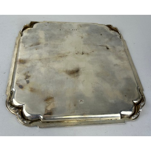 138 - A ROBERTS AND BELK SILVER TRAY RETAILED BY PLEASANCE AND HARPER LTD, 

26cm x 26cm

Weight: 769gms