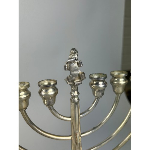 139 - A COLLECTION OF JUDAICA INTEREST SILVER WARE TO INCLUDE A LARGE MENORA MARKED 800, 

Menora (af) hei... 