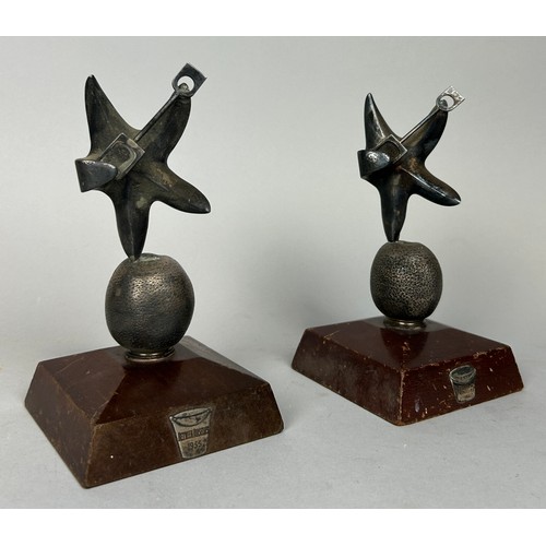 151 - ROBERT EDGAR STONE (BRITISH SILVERSMITH 1903-1990): A PAIR OF SILVER AWARD TROPHIES WITH PLAQUES 'OU... 