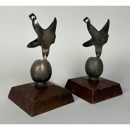 151 - ROBERT EDGAR STONE (BRITISH SILVERSMITH 1903-1990): A PAIR OF SILVER AWARD TROPHIES WITH PLAQUES 'OU... 