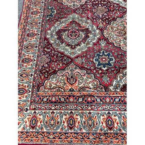 851 - A LARGE PERSIAN DESIGN WOOL CARPET, 


390cm x 270cm