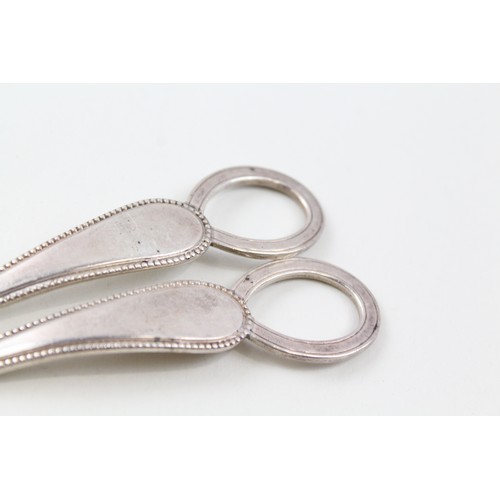 173 - A 925 STERLING SILVER PAIR OF VICTORIAN GRAPE SCISSORS,

Weight: 100gms