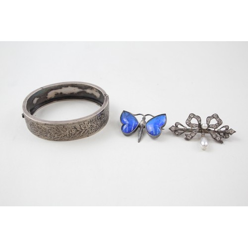 198 - A COLLECTION OF SILVER TINAGE JEWELLERY INCLUDING BUTTERFLY WING,

Weight: 34gms