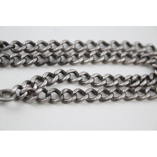 193 - A SILVER ANTIQUE WATCH CHAIN WITH DOUBLE ALBERT CLIPS,

Weight: 60gms