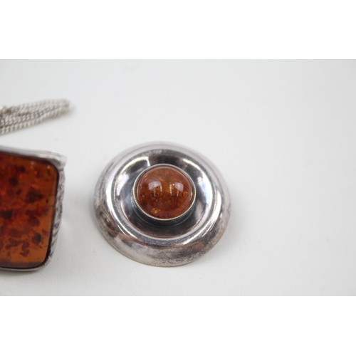 196 - A COLLECTION OF SILVER AND AMBER JEWELLERY INCLUDING MODERNIST, 

Weight: 35gms