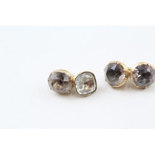 215 - A PAIR OF 18CT ANTIQUE GOLD BLACK DOT PASTE CUFFLINKS, 

Weight: 3.7gms