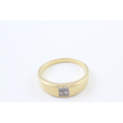 229 - AN 18CT GOLD ILLUSION DIAMOND SET BAND RING, 

Weight: 7.5gms