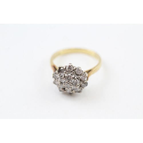 234 - AN 18CT GOLD VINTAGE DIAMOND SET CLUSTER RING, 

Weight: 3.5gms