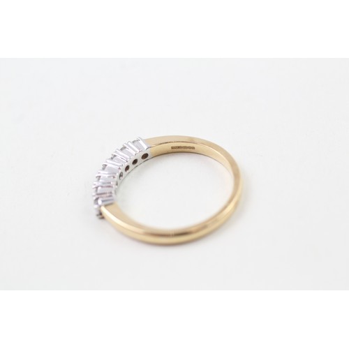 238 - AN 18CT GOLD ROUND BRILLIANT DIAMOND SET SEVEN STONE ETERNITY RING, 

Weight: 3.7gms