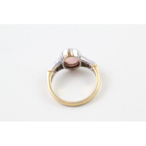 240 - AN 18CT GOLD OPAL SINGLE STONE RING WITH DIAMOND SET SHOULDERS, 

Weight: 4.3gms