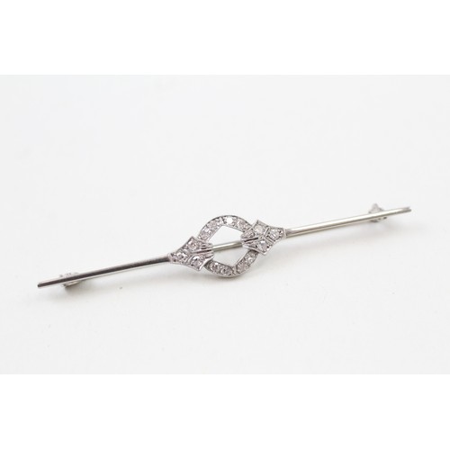 243 - AN 18CT GOLD AND PLATINUM BELLE EPOQUE DIAMOND BAR BROOCH, 

Weight: 3.5gms