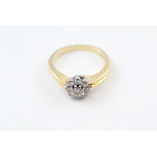 259 - AN 18CT GOLD, DIAMOND FLORAL CLUSTER RING, 

Weight: 4.4gms