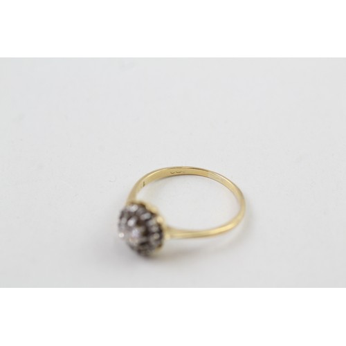 262 - AN 18CT GOLD VINTAGE DIAMOND CLUSTER RING, 

Weight: 3.2gms