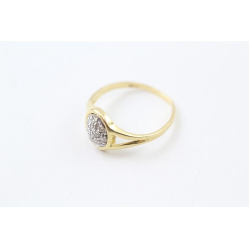 268 - AN 18CT GOLD PAVE SET DIAMOND CLUSTER RING, 

Weight: 2.4gms