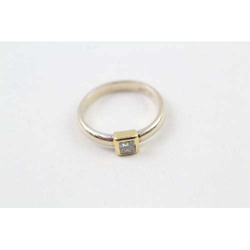 274 - AN 18CT GOLD PRINCESS CUT DIAMOND SINGLE STONE RING, 

Weight: (3.4g)