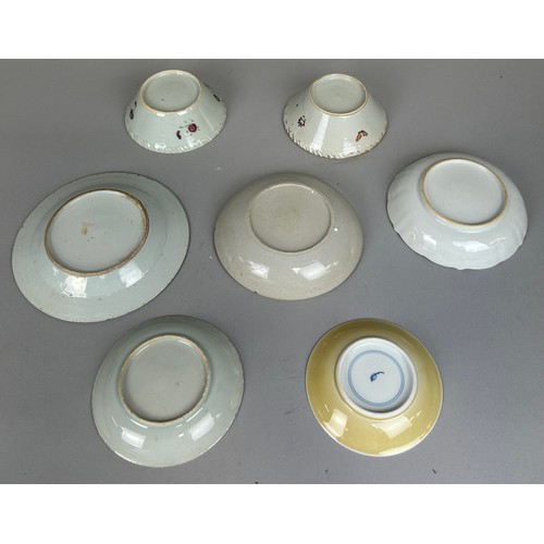 292 - A COLLECTION OF ANTIQUE CHINESE CERAMICS MOSTLY QING DYNASTY TO INCLUDE ONE ARMORIAL, 

Largest 15cm... 