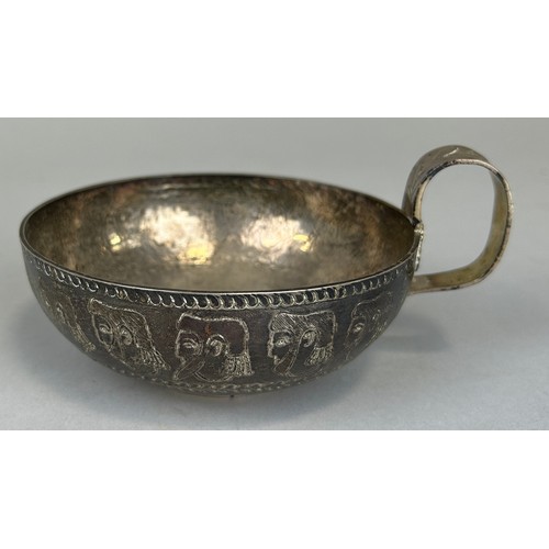 130 - AFTER THE ANTIQUE: A SILVER WINE CUP IN THE ANCIENT GREEK MYCENAEN STYLE BY DOBSON AND CO, PICCADILL... 