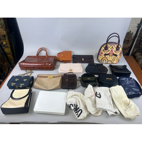 845A - A COLLECTION OF FASHION HANDBAGS (QTY)