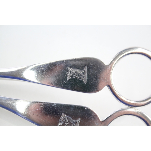 49 - VICTORIAN .925 STERLING SILVER GRAPE SCISSORS