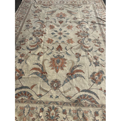 727 - A LARGE PERSIAN DESIGN CARPET 360cm x 267cm