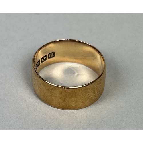 54 - AN 18CT GOLD WEDDING BAND ALONG WITH A 22CT GOLD RING 18ct ring weight: 5.5gms 22ct ring weight: 1.3... 