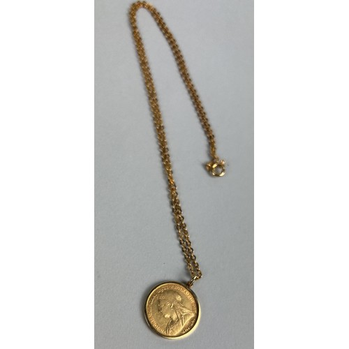 72 - A 1900 VICTORIAN GOLD HALF SOVEREIGN ON 9CT GOLD CHAIN Weight: 7.2gms