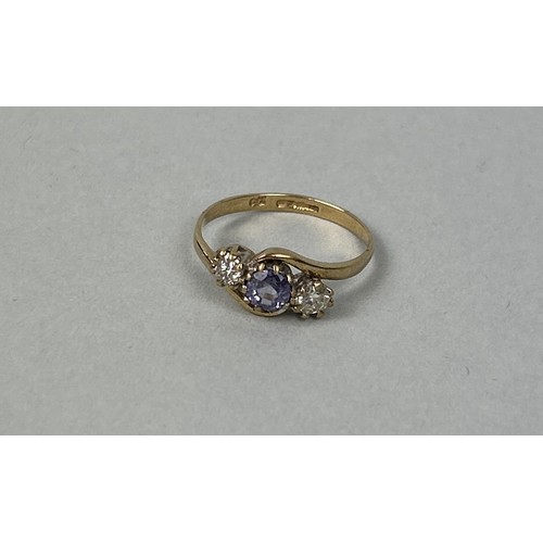 77 - AN ANTIQUE NATURAL CEYLON SAPPHIRE THREE STONE 9CT GOLD RING, WITH TWO DIAMONDS Weight: 1.6 gms