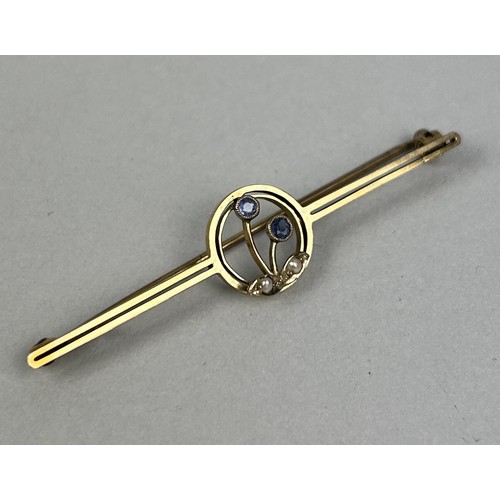 80 - A 9CT GOLD BAR BROOCH Weight: 2.3gms